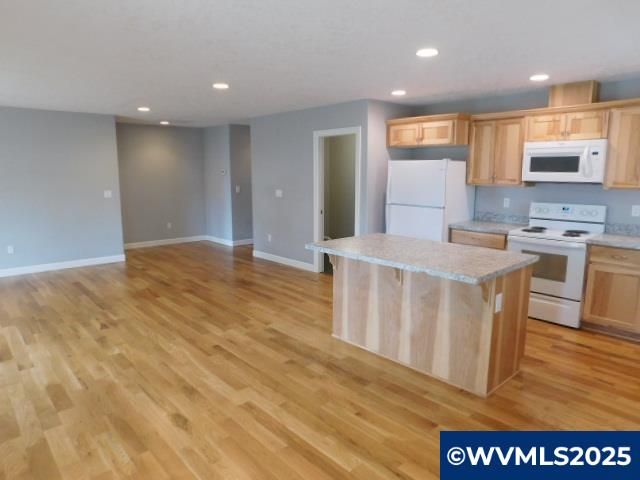 875 Raspberry Ln N, Keizer, OR 97303