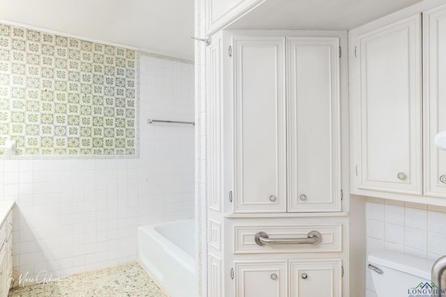 2104 Karnack Hwy., Marshall, TX 75672