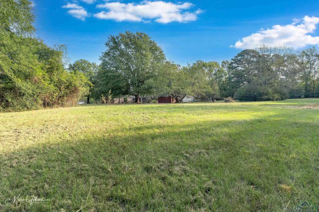 2104 Karnack Hwy., Marshall, TX 75672