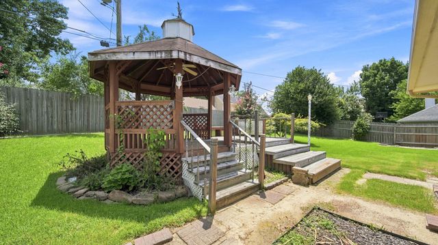 8237 CRIMSON CREEK DR, Memphis, TN 38016