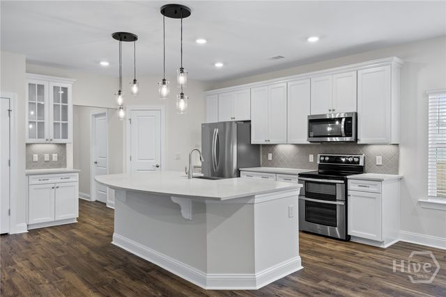 8 Egrets Landing Court, Savannah, GA 31419