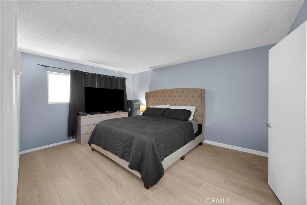 Image 14 of property listing at 6151 Canterbury Drive 105, Culver City, CA 90230