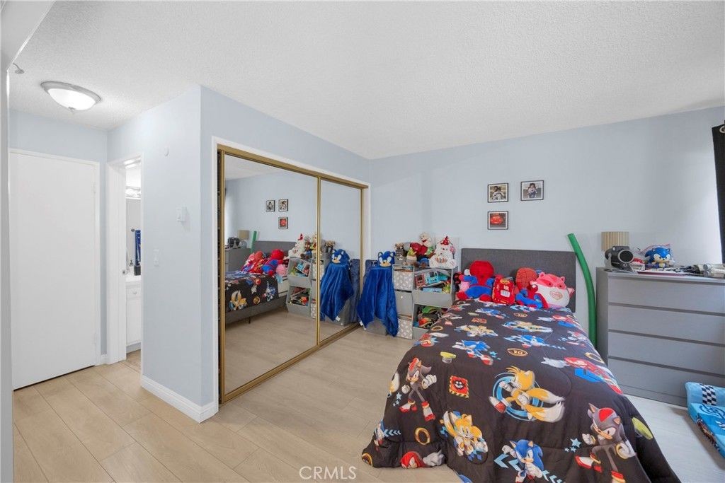 Image 24 of property listing at 6151 Canterbury Drive 105, Culver City, CA 90230