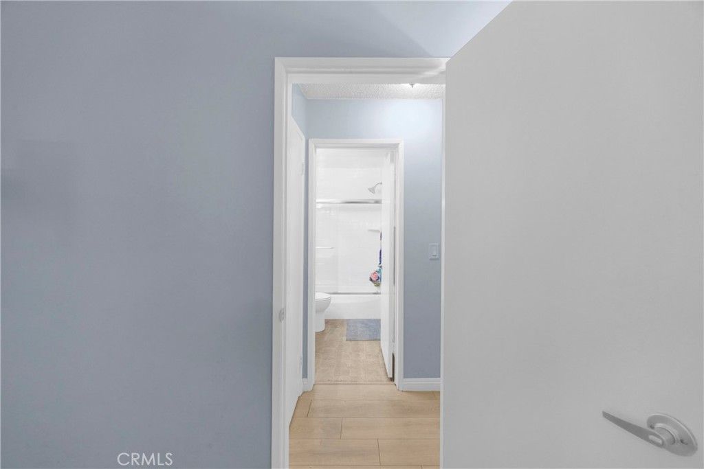 Image 25 of property listing at 6151 Canterbury Drive 105, Culver City, CA 90230