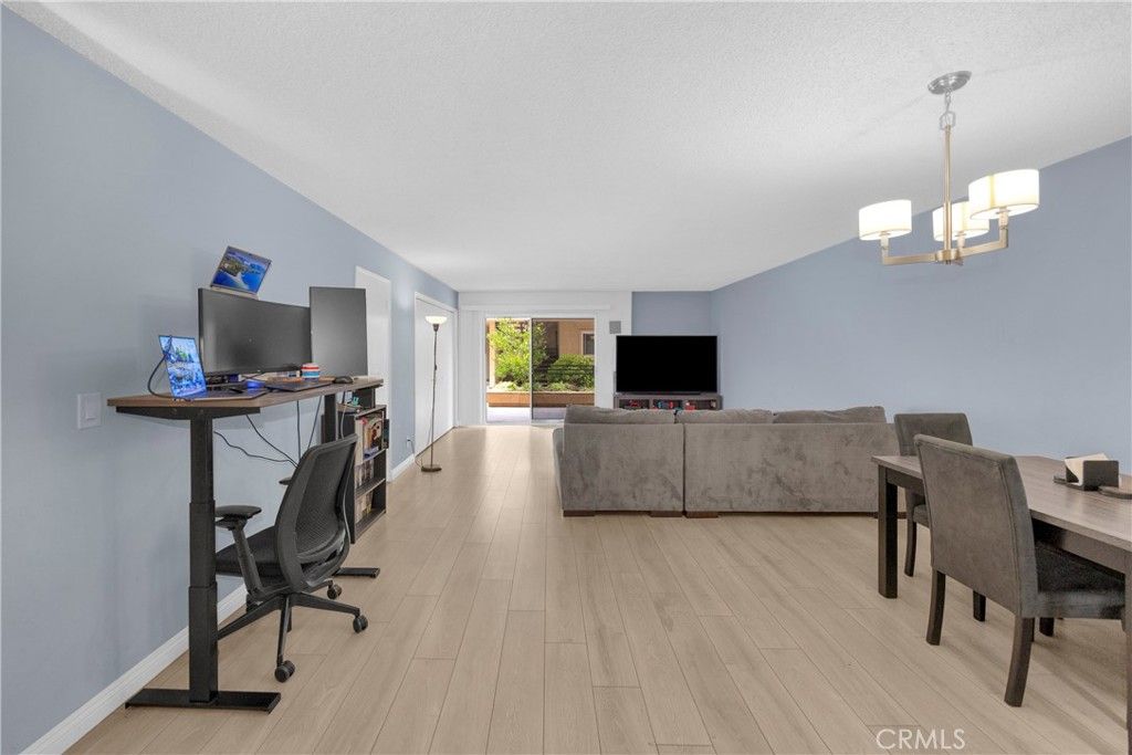 Image 4 of property listing at 6151 Canterbury Drive 105, Culver City, CA 90230
