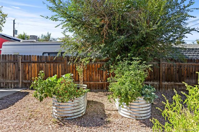 10925 W 39th Avenue, Wheat Ridge, CO 80033