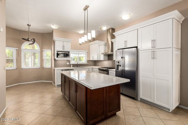 522 S MARINA Drive, Gilbert, AZ 85233