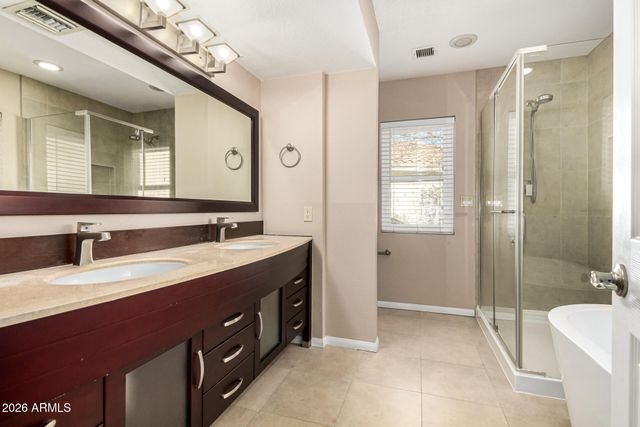 522 S MARINA Drive, Gilbert, AZ 85233