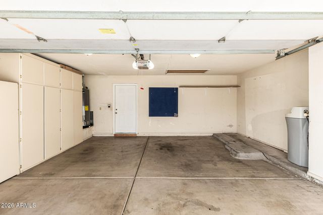 522 S MARINA Drive, Gilbert, AZ 85233