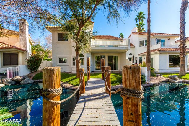 522 S MARINA Drive, Gilbert, AZ 85233