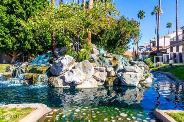 522 S MARINA Drive, Gilbert, AZ 85233