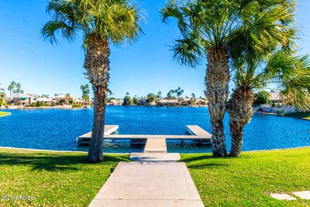 522 S MARINA Drive, Gilbert, AZ 85233