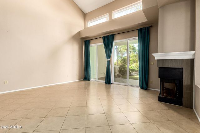 522 S MARINA Drive, Gilbert, AZ 85233