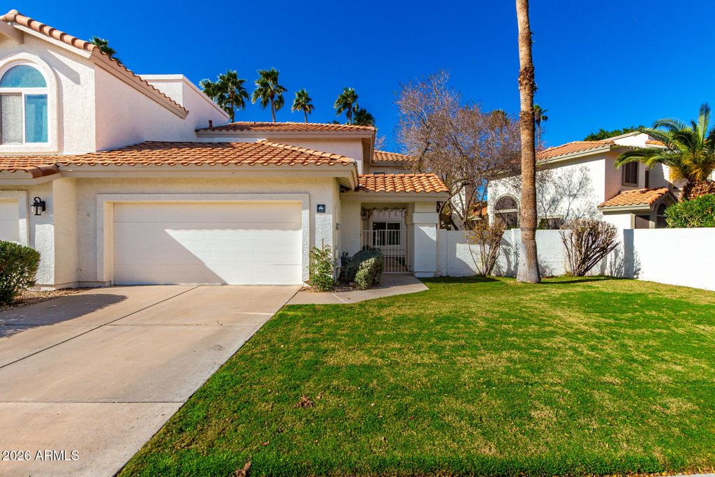 522 S MARINA Drive, Gilbert, AZ 85233