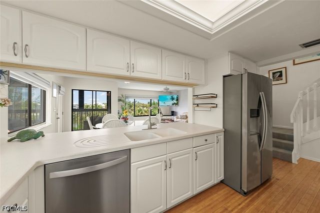 1394 Middle Gulf DR C, Sanibel, FL 33957