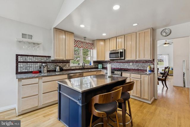 5850 ANTHONY DR, Woodbridge, VA 22193