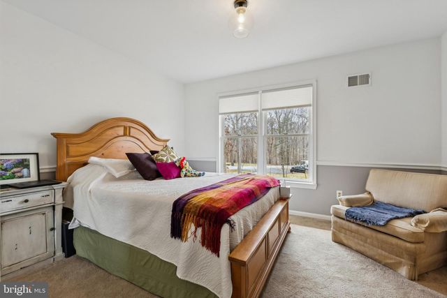 5850 ANTHONY DR, Woodbridge, VA 22193