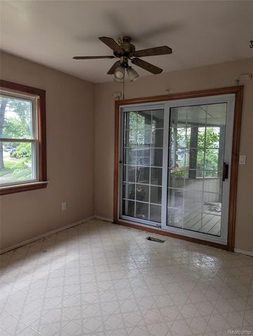 5438 Grayfield Circle, Ypsilanti Charter Township, MI 48197