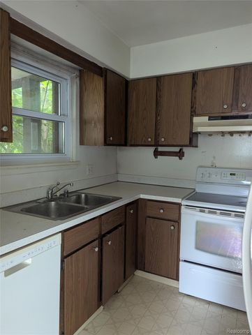 5438 Grayfield Circle, Ypsilanti Charter Township, MI 48197
