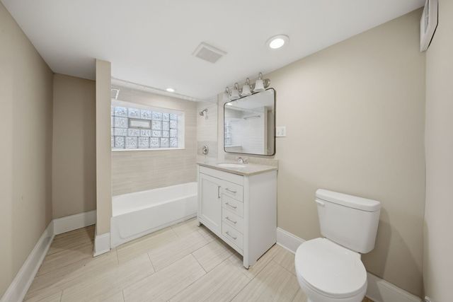 1940 S TRUMBULL Avenue, Chicago, IL 60623