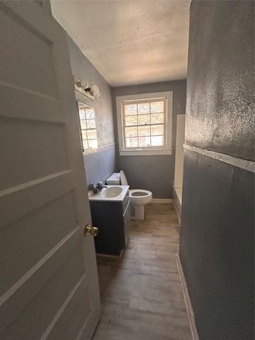 2233 Queens Highway, Shreveport, LA 71103