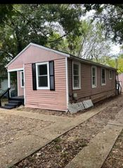 2233 Queens Highway, Shreveport, LA 71103