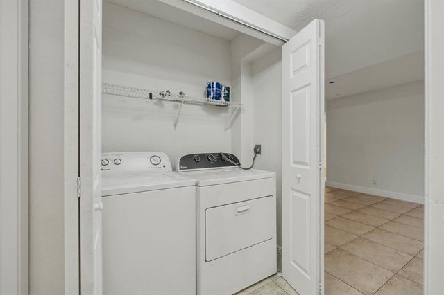 1581 Windorah Way B, West Palm Beach, FL 33411