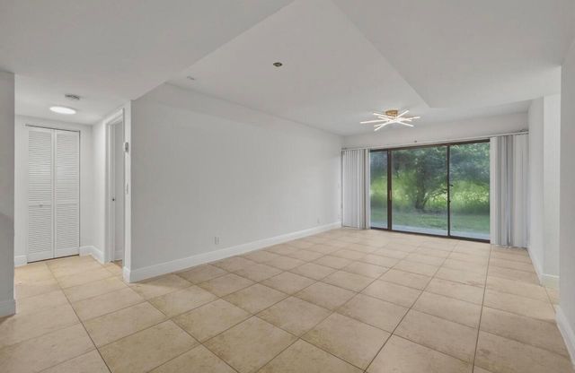 1581 Windorah Way B, West Palm Beach, FL 33411