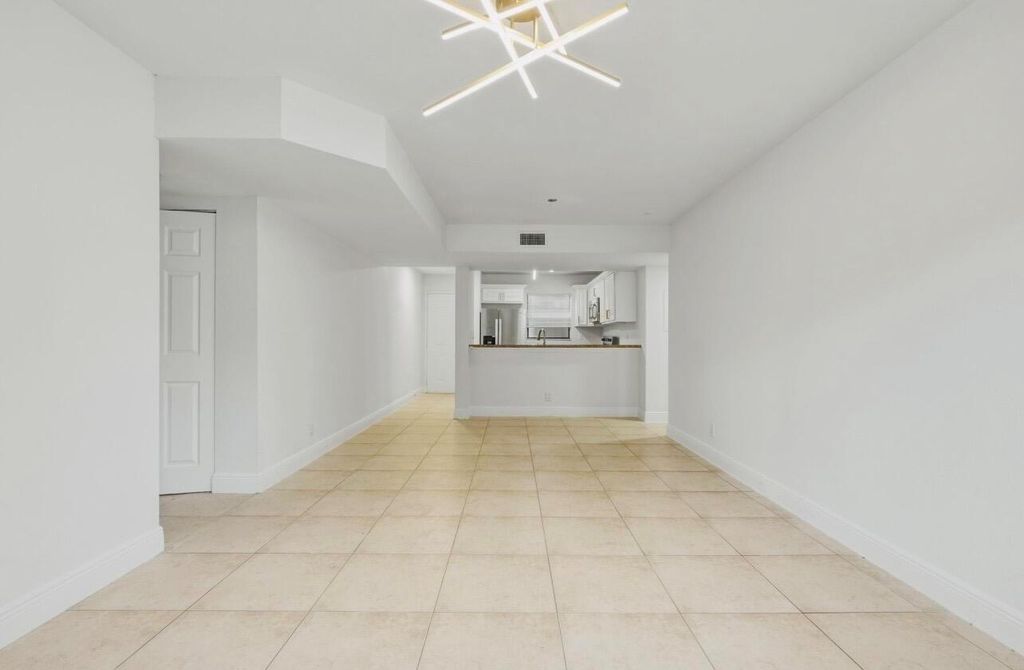 1581 Windorah Way B, West Palm Beach, FL 33411
