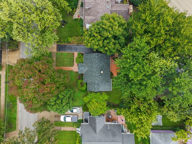 873 Hillside Avenue, Glen Ellyn, IL 60137