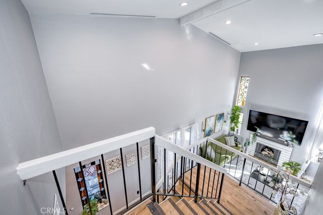 25892 Estaban, Valencia, CA 91355