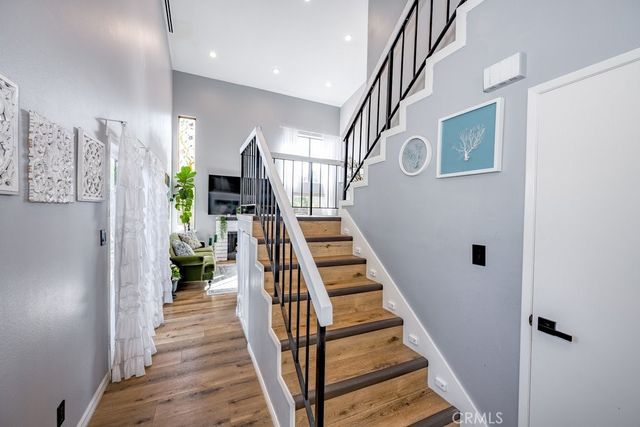 25892 Estaban, Valencia, CA 91355