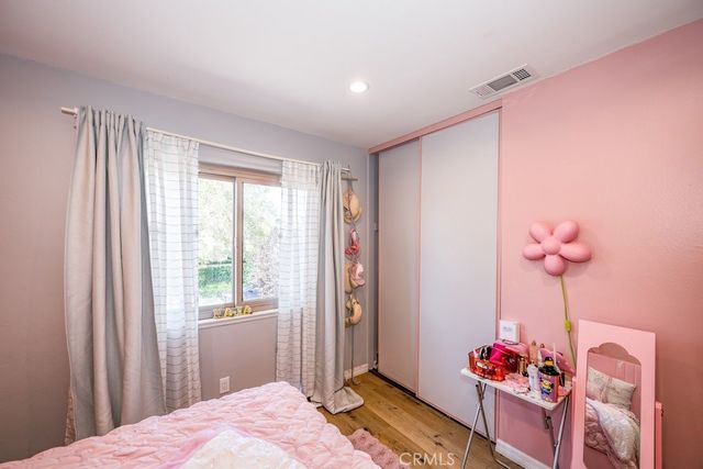 25892 Estaban, Valencia, CA 91355