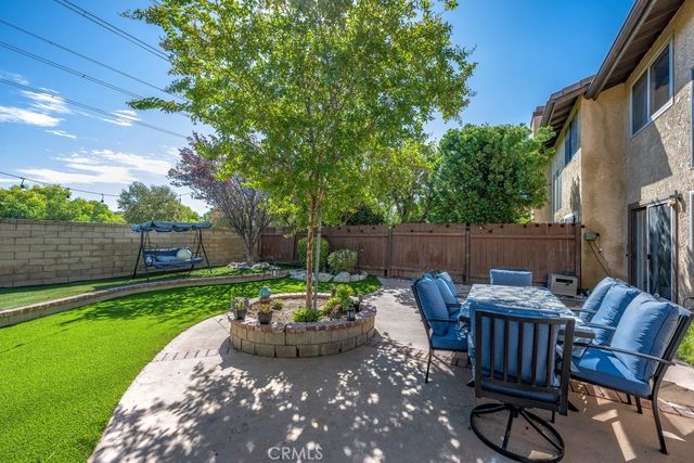 25892 Estaban, Valencia, CA 91355