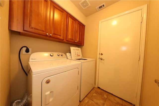 1813 Slate Creek DR, Cedar Park, TX 78613