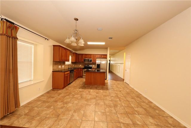 1813 Slate Creek DR, Cedar Park, TX 78613