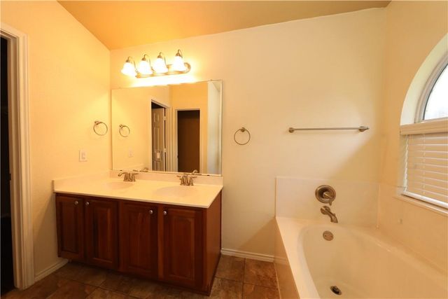 1813 Slate Creek DR, Cedar Park, TX 78613