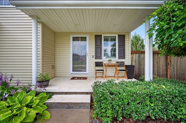 4808 Dewey Place, Johnston, IA 50131