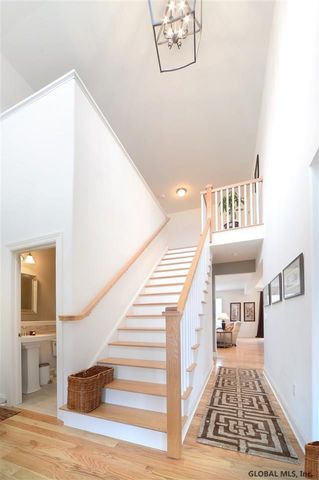 88 Lakepointe Way, Stillwater, NY 12866