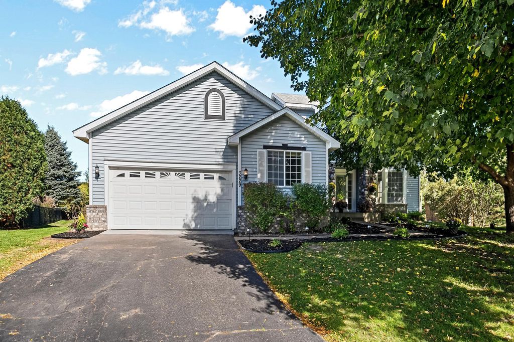 3229 Meadow Brook Place, Woodbury, MN 55125 — exterior