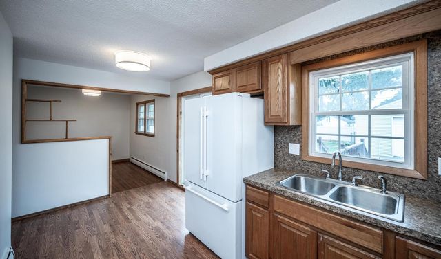 214 Poplar Street E, South Saint Paul, MN 55075