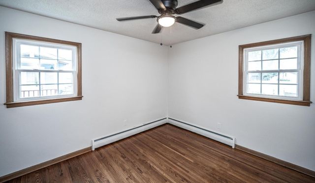 214 Poplar Street E, South Saint Paul, MN 55075