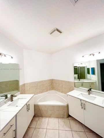 8666 NW 109th Ct 8666, Doral, FL 33178