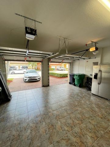 8666 NW 109th Ct 8666, Doral, FL 33178