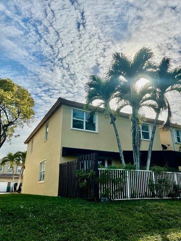 8666 NW 109th Ct 8666, Doral, FL 33178
