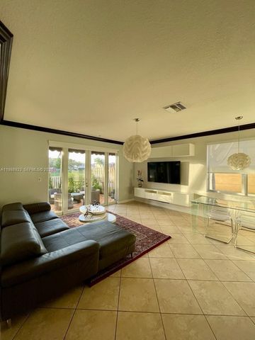 8666 NW 109th Ct 8666, Doral, FL 33178