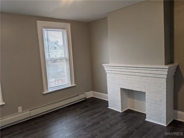 887 Prospect Avenue, Buffalo, NY 14213