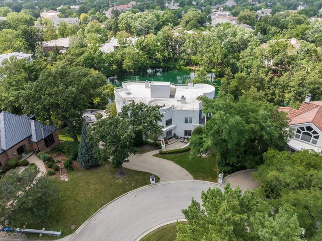 920 St Stephens Green, Oak Brook, IL 60523