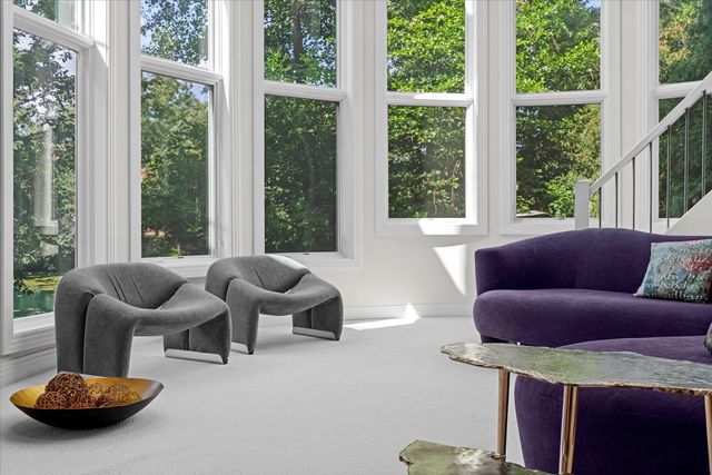 920 St Stephens Green, Oak Brook, IL 60523