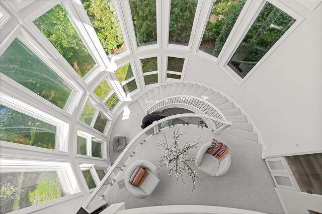 920 St Stephens Green, Oak Brook, IL 60523